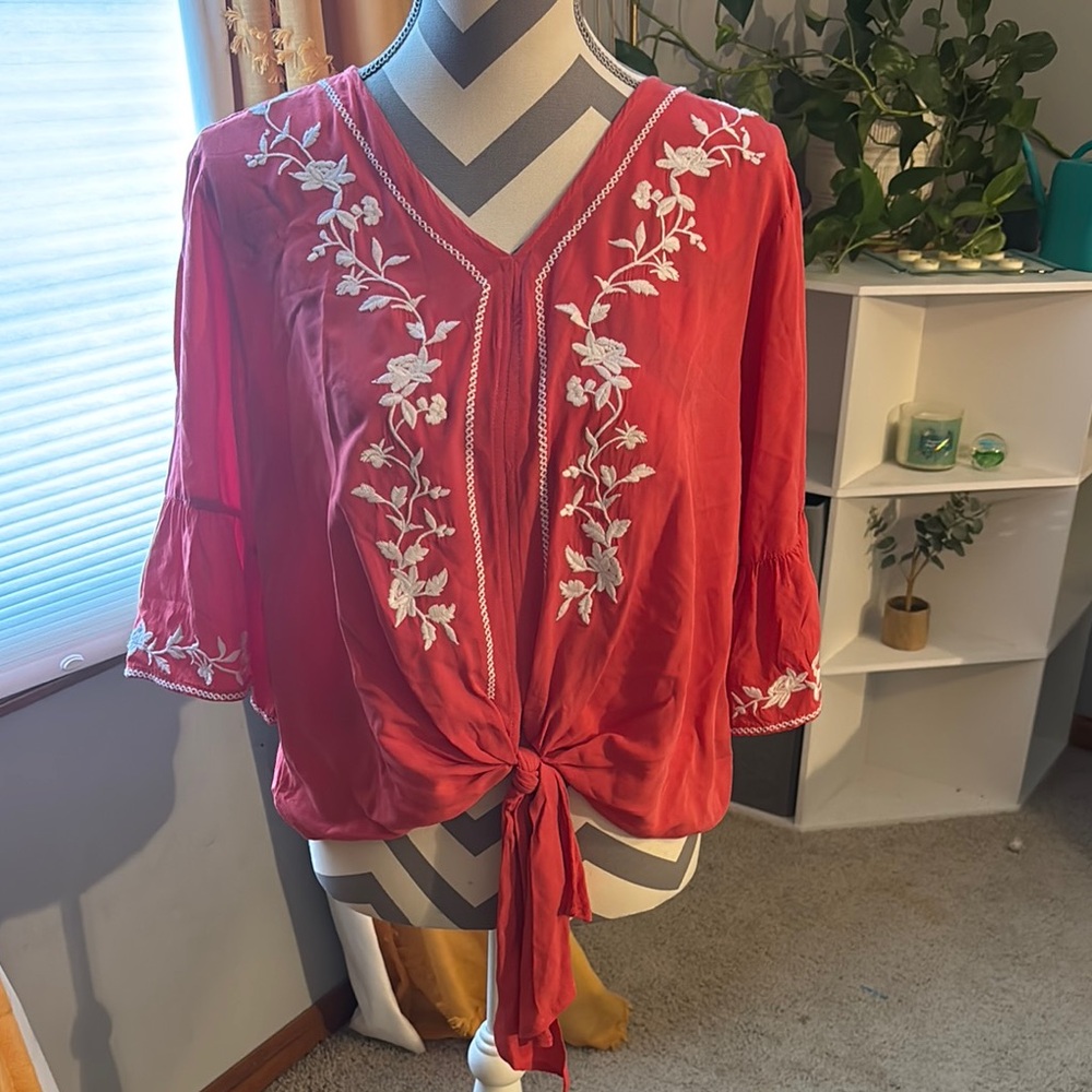 Hailey & Co. Embroidered Red Women's Top❤️
